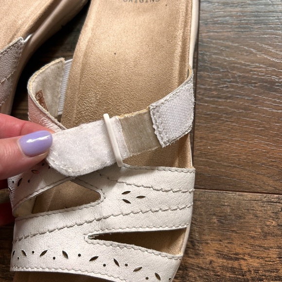 Earth Origins White Slip On Sandals Womens Size 9 - Picture 4 of 9